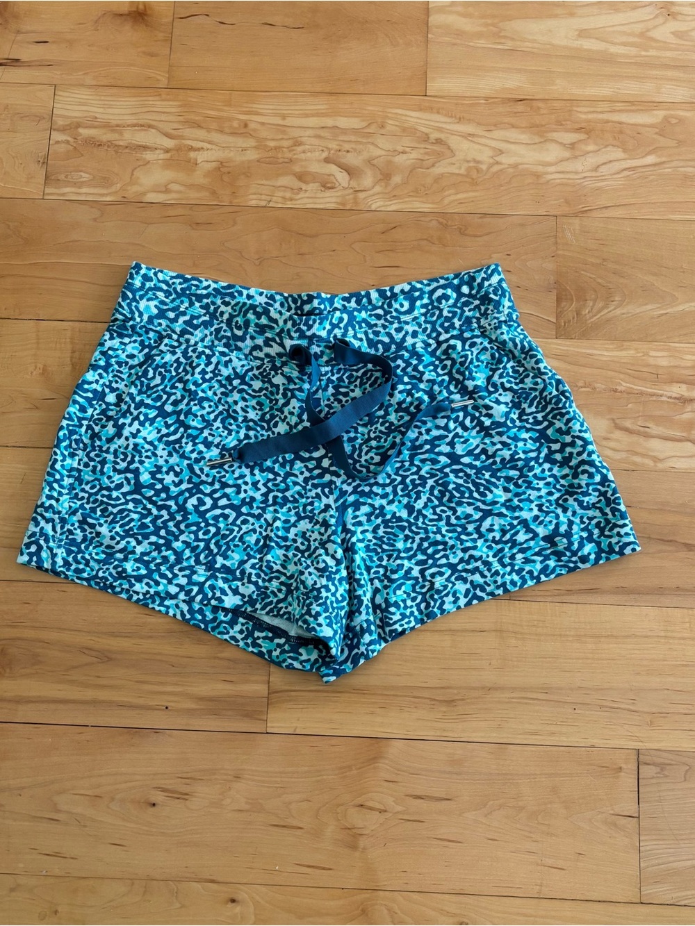 Athleta Teal & Green  Print Athletic Shorts